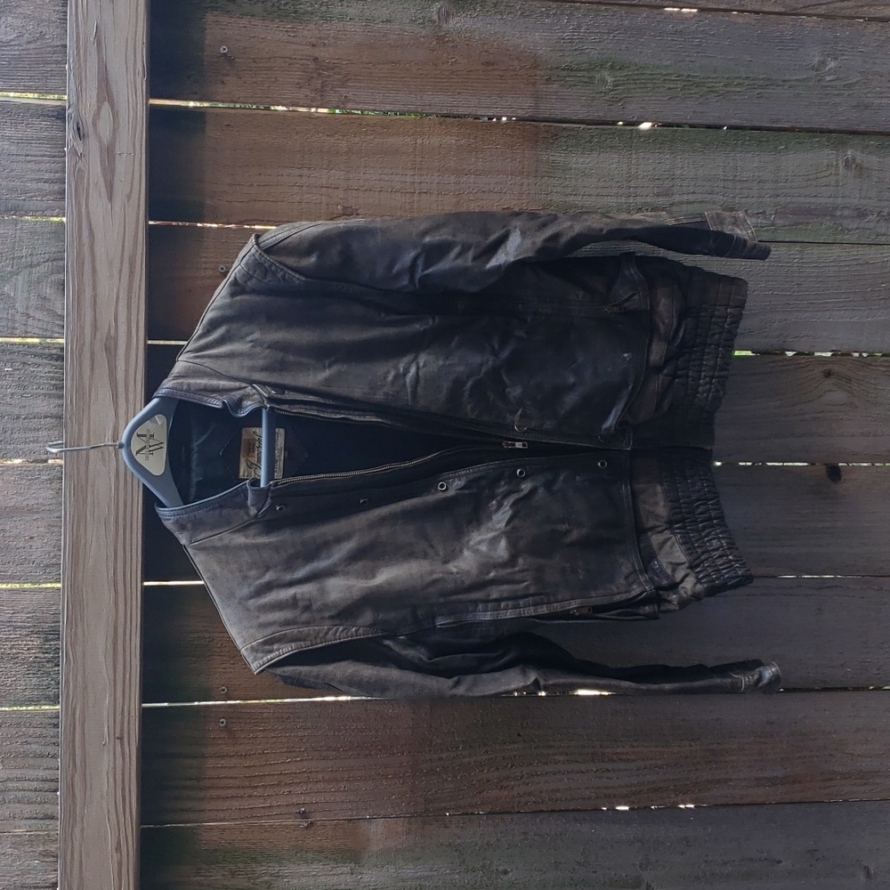 ICONIC Vintage Leather Jacket size 40